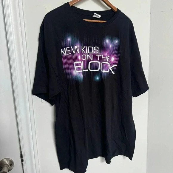Black Y2K New Kids On The Block Kids Shirt 2X - Picture 2 of 6